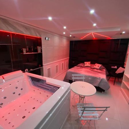 Samm B&B Porta San Gennaro Napoli Bagian luar foto