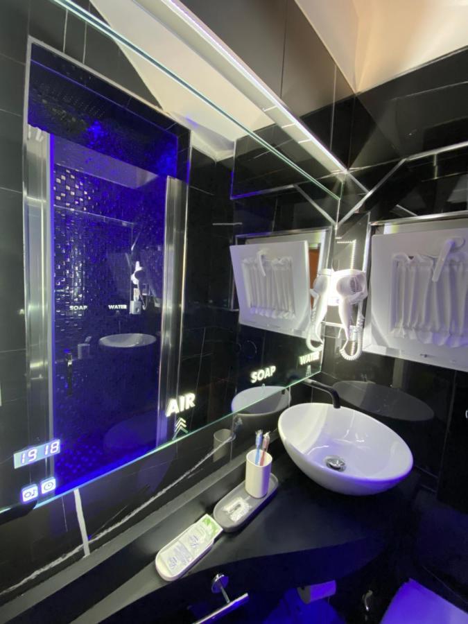 Samm B&B Porta San Gennaro Napoli Bagian luar foto