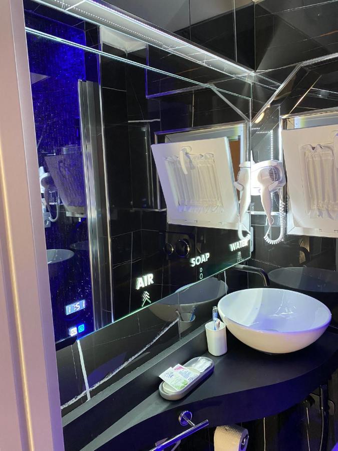 Samm B&B Porta San Gennaro Napoli Bagian luar foto
